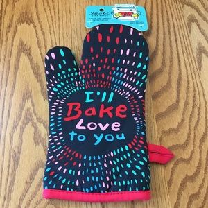 NWT Blue Q Oven Mitt I’ll Bake Love To You
